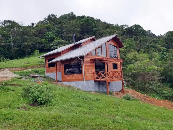 santamadeiracasas externo 009